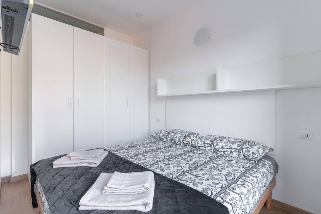Cimiano Suite 22, New Apartment Milánó Kültér fotó